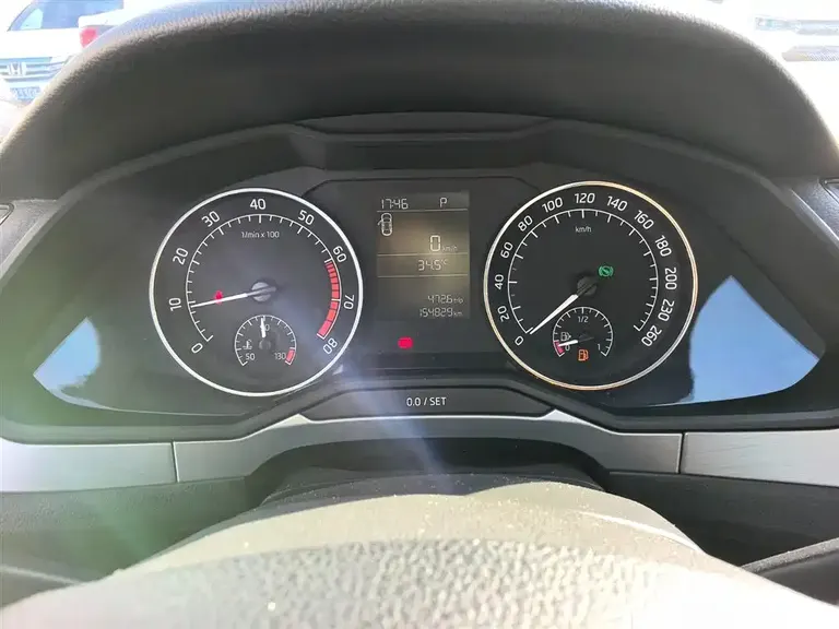 Skoda Superb TSI280 DSG Forward