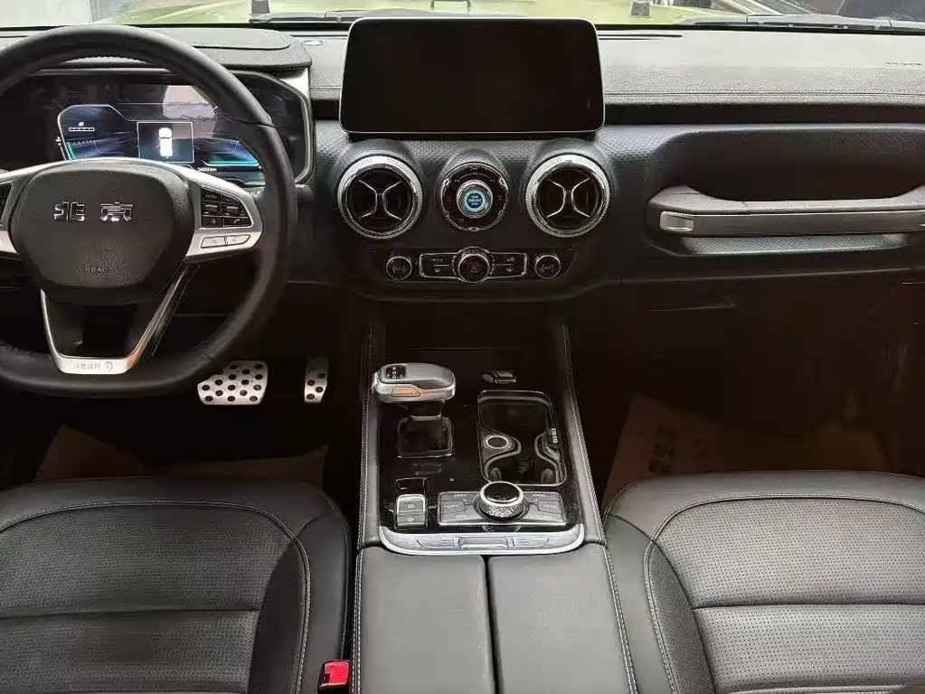 BAIC BJ40 2.0 D Auto 4 WD Blade Hero Swordsman (Front/Rear E-Lock)