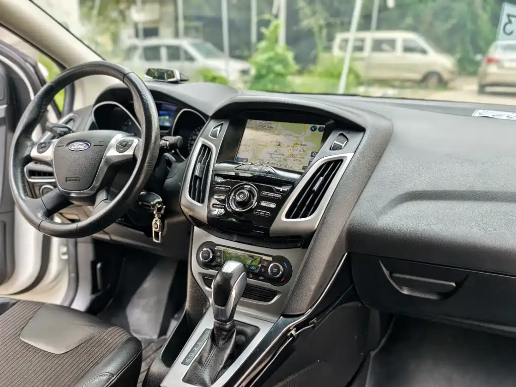 Focus Sedan 1.6 L Auto Style