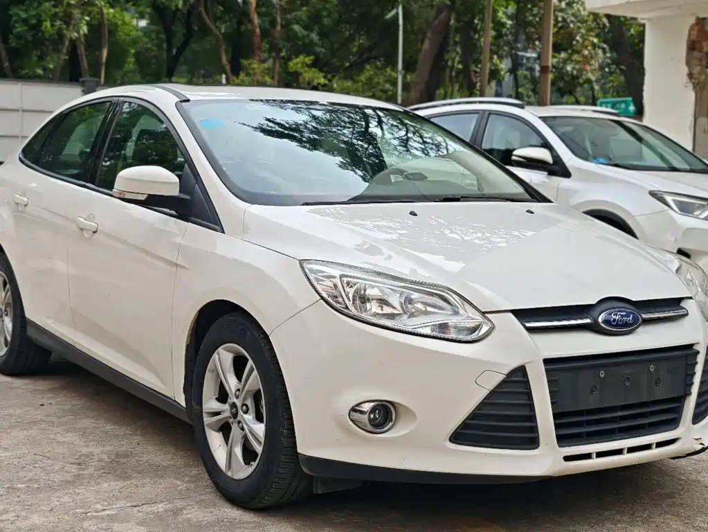 Focus Sedan 1.6 L Auto Style