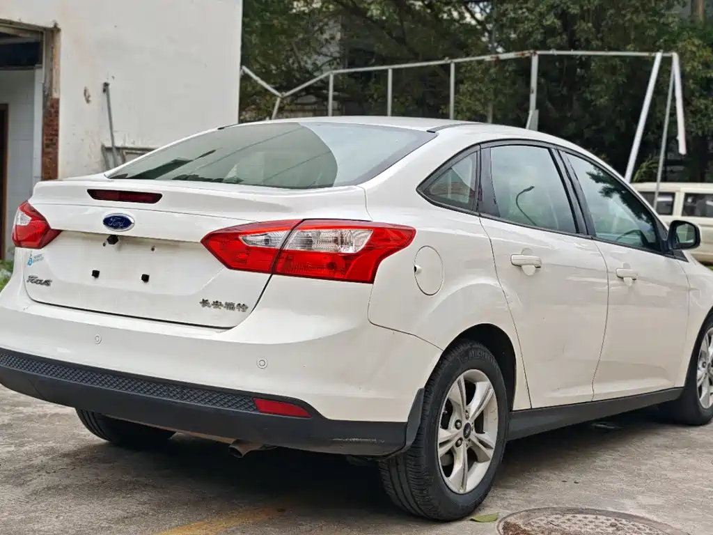 Focus Sedan 1.6 L Auto Style