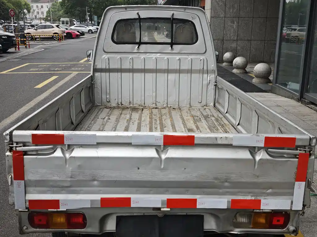 Wuling Zhiguang Mini Truck 1.2 L Single Cab LSI