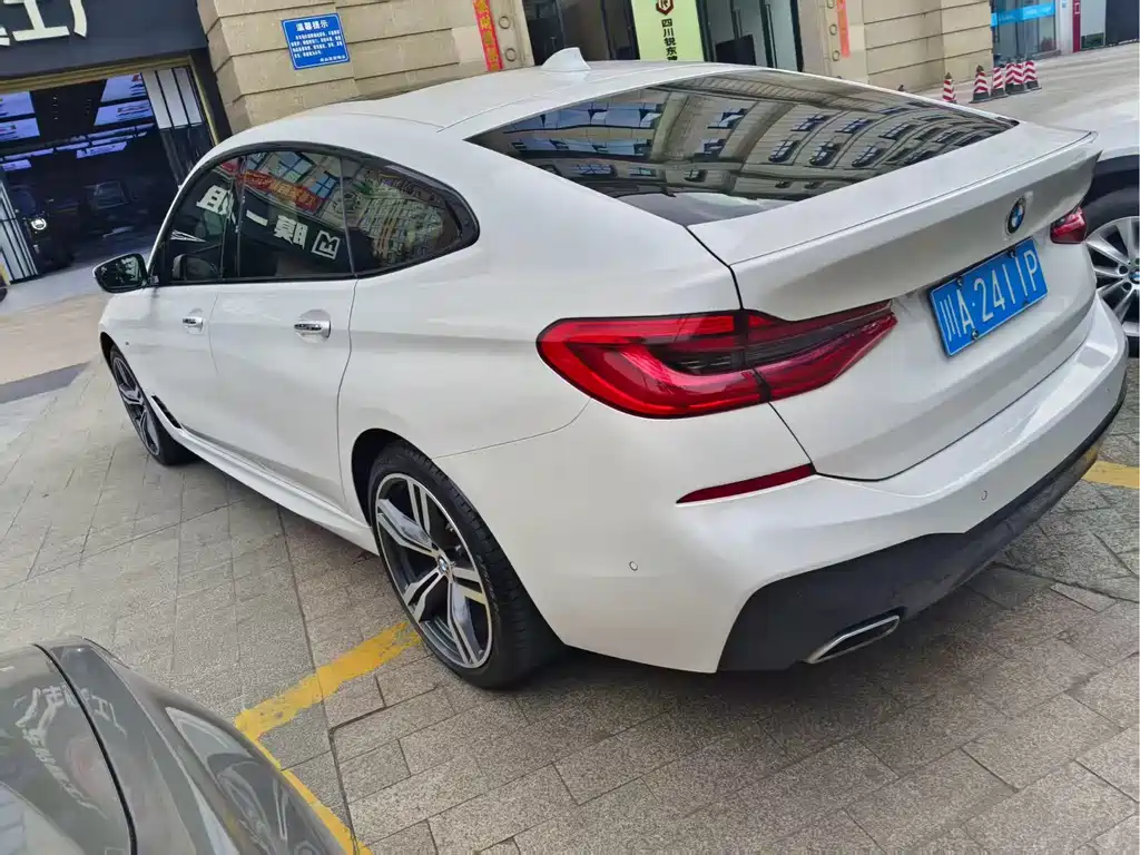 BMW 6 Series GT 640 i xDrive M Sport Package
