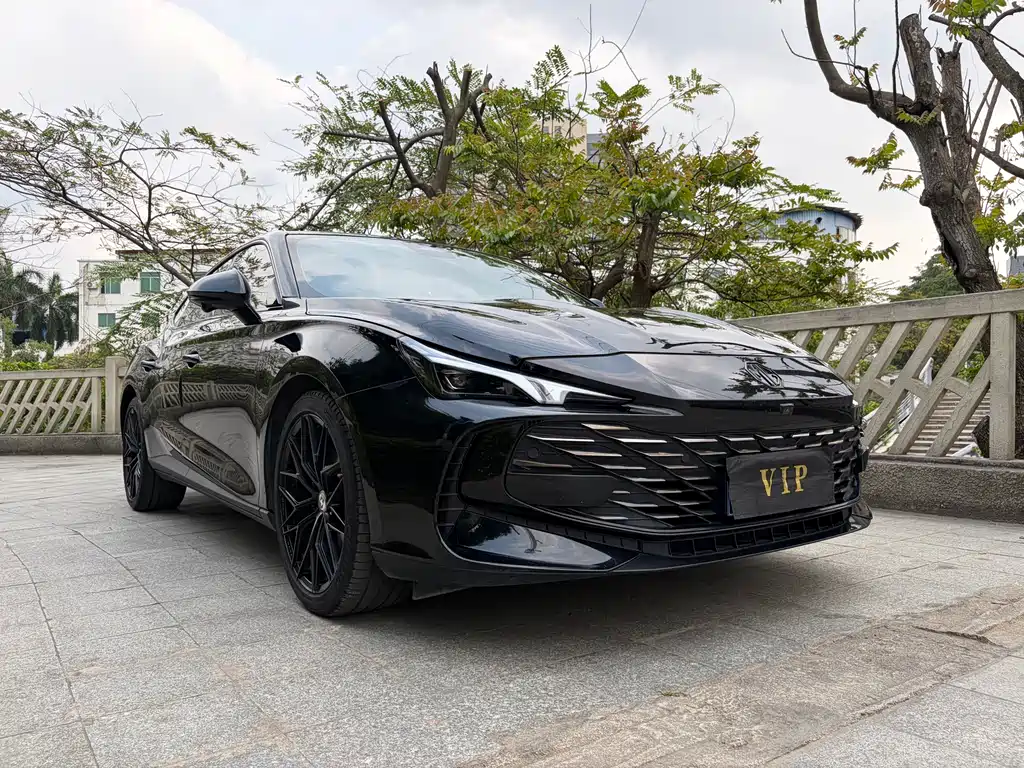 MG7 1.5 T DCT Supreme Beauty Luxury