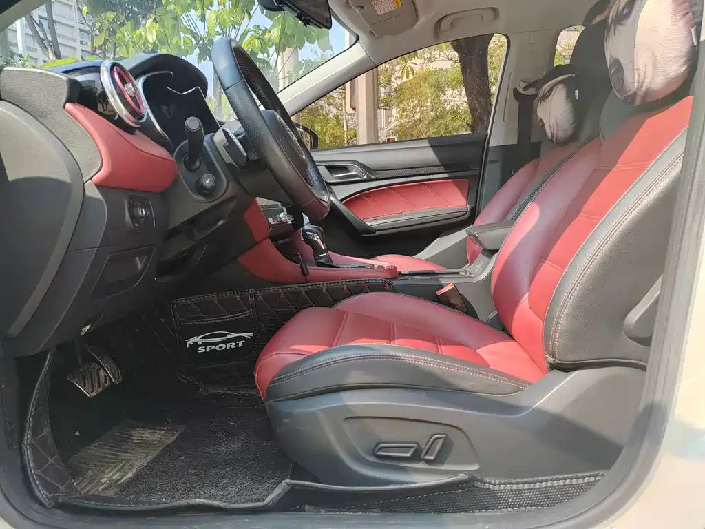 MG6 20 T Auto Trophy Premium Internet CN-V
