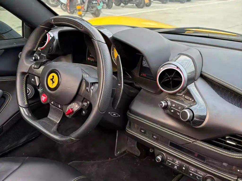 Ferrari F8 Spider 3.9 T V8