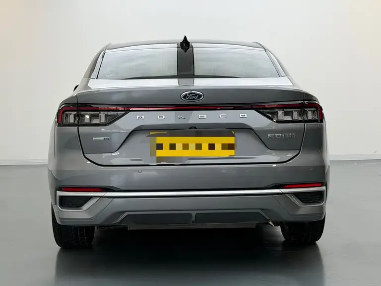 Ford Mondeo Facelift EcoBoost 245 Luxury