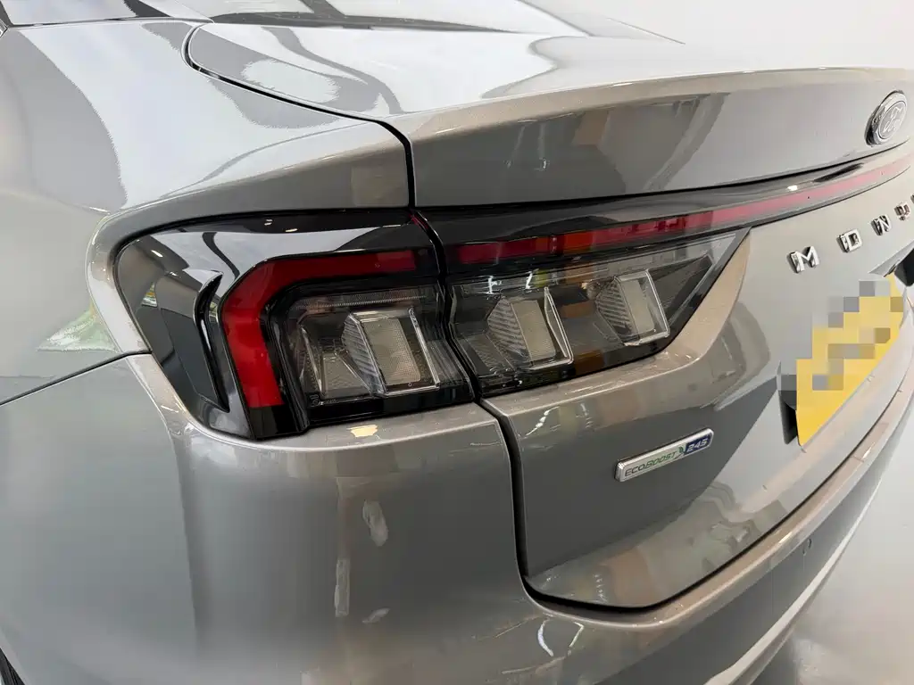 Mondeo Facelift EcoBoost 245 Luxury