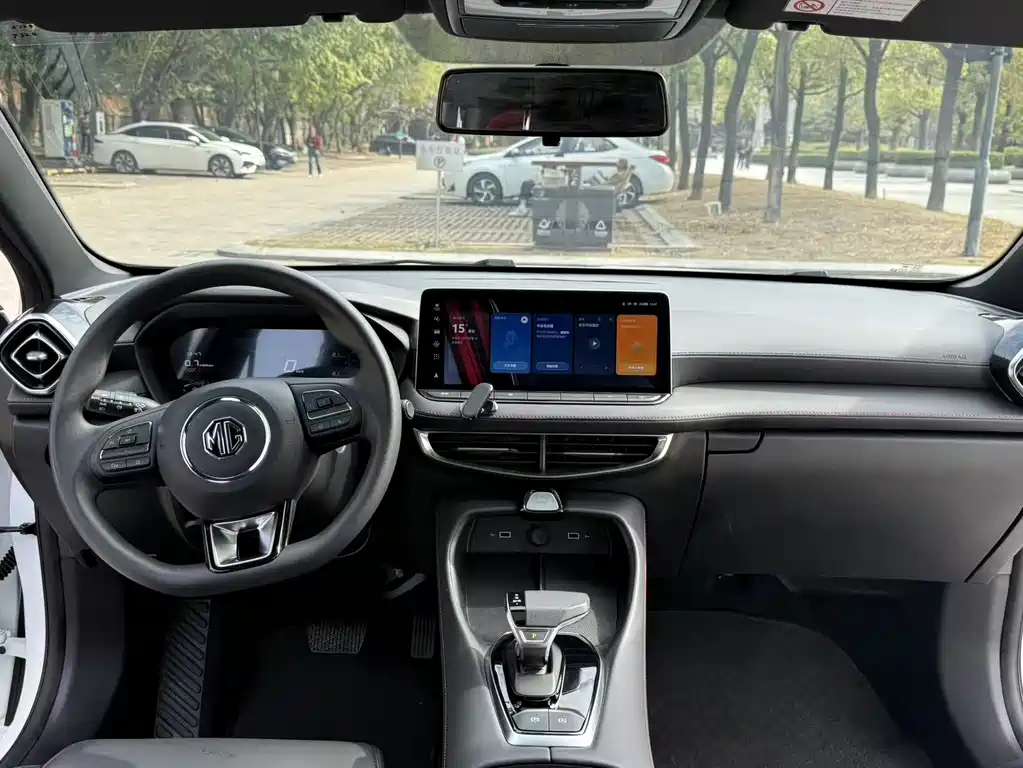 MG5 300 TGI Global Flagship