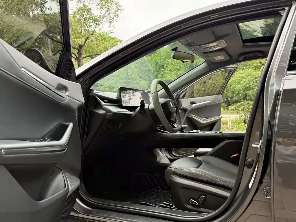 Ruicheng PLUS 1.5 T DCT Distinguished