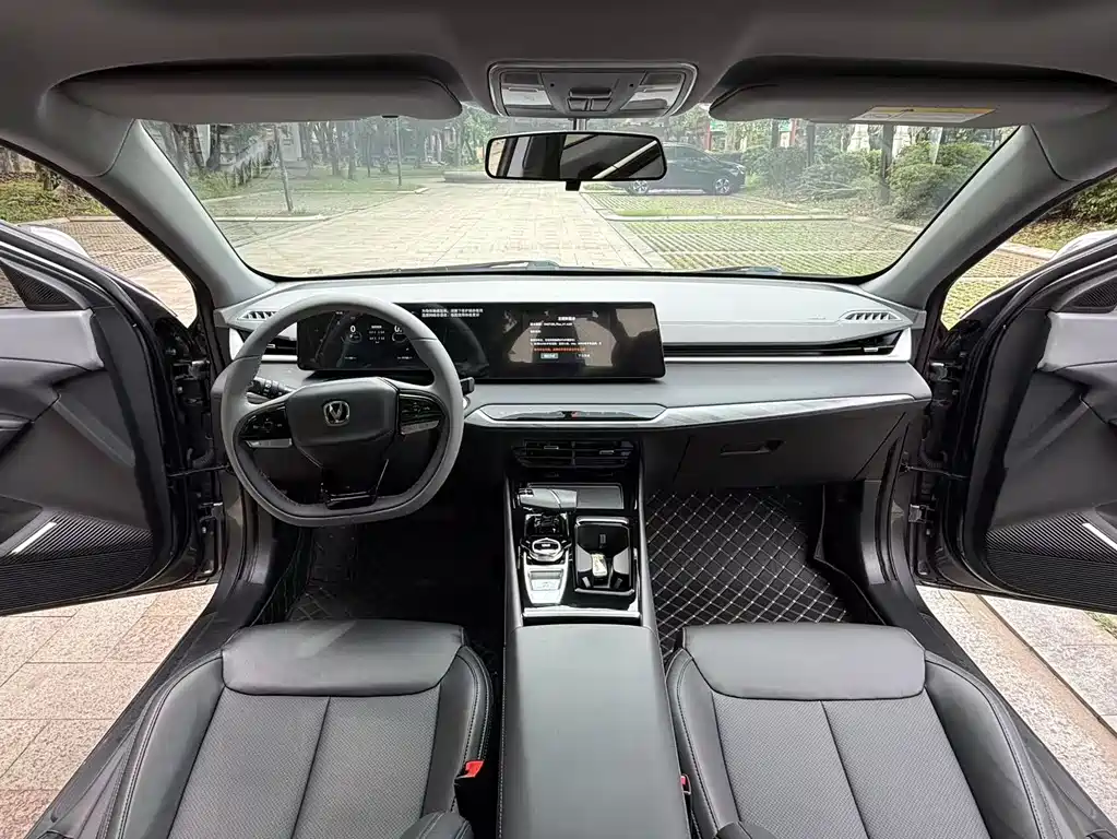 Ruicheng PLUS 1.5 T DCT Distinguished