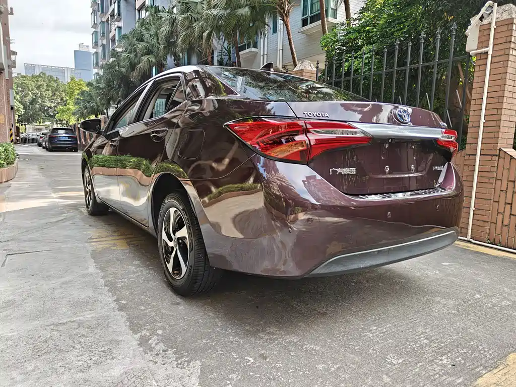 Levin Facelift Dual Engine 1.8 H GS E-CVT Elite Sunroof CN-V