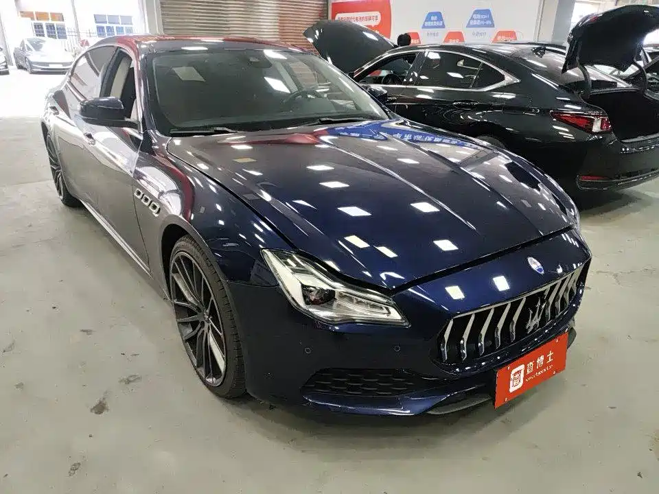 Quattroporte 3.0 T Standard