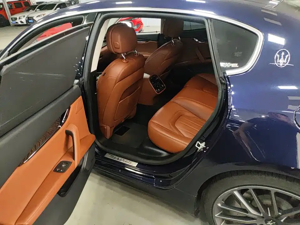 Quattroporte 3.0 T Standard