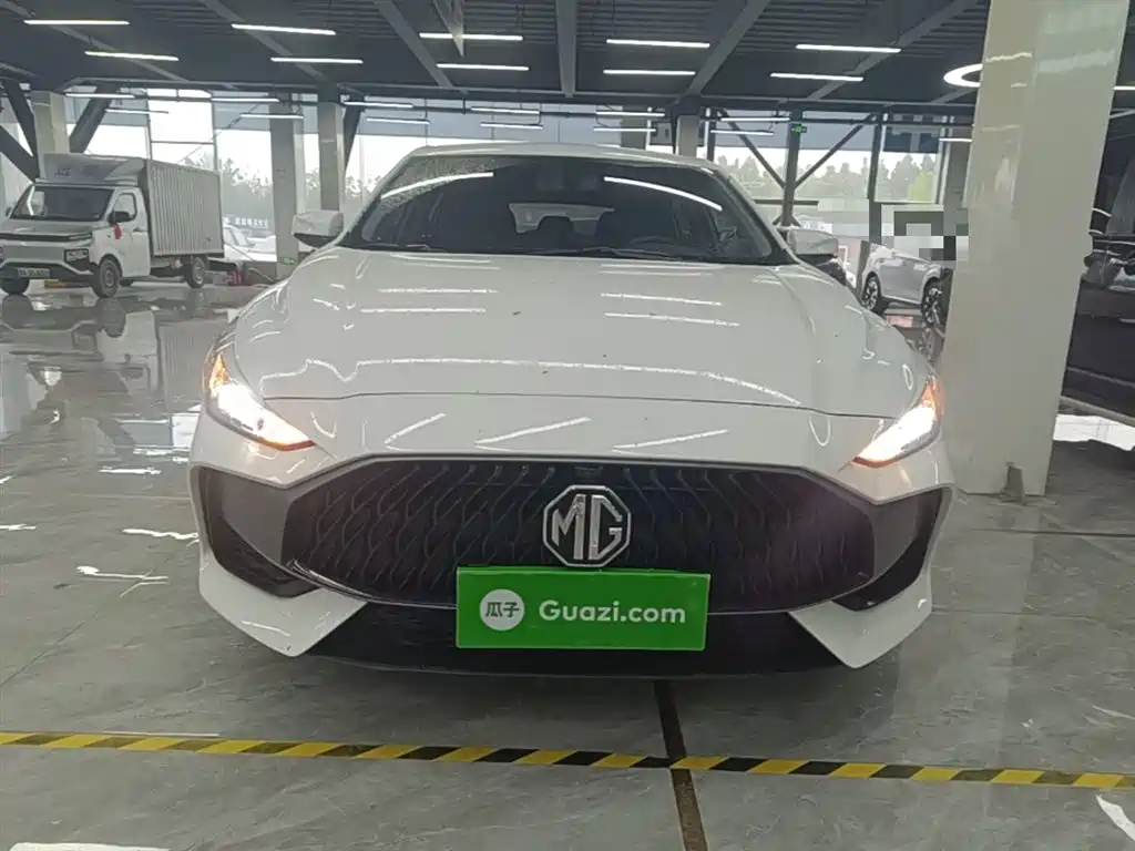 MG5 180 DVVT CVT Style