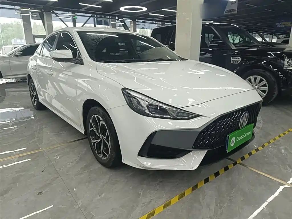 MG5 180 DVVT CVT Style