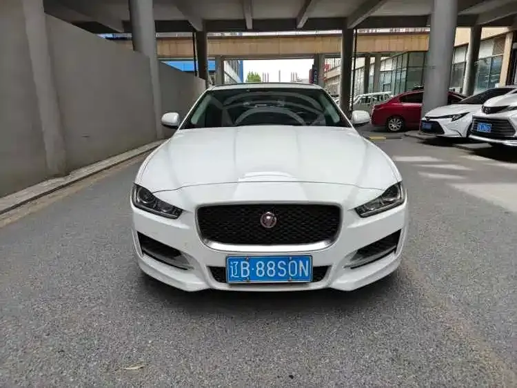 Jaguar XE 2.0 T 200 PS R-Sport