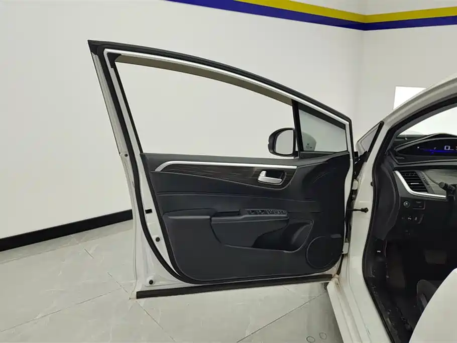 Jade 1.8 L Auto Comfort