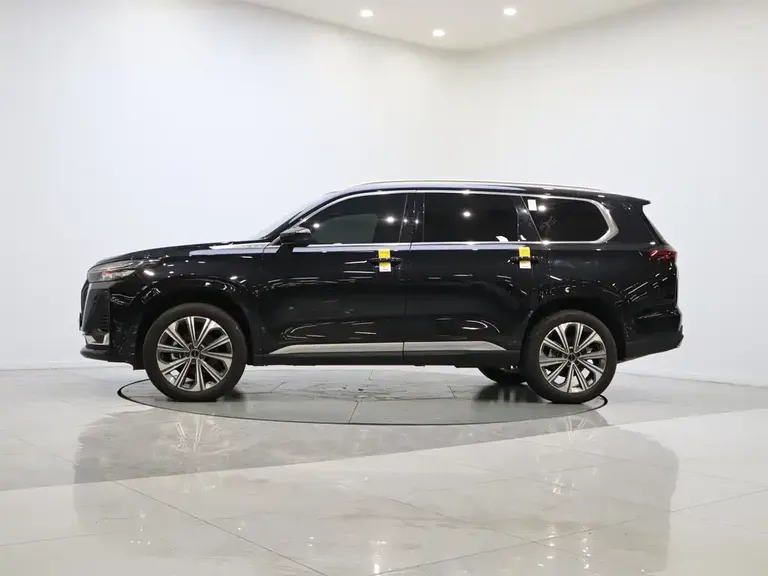 Exeed Lanyue 400 T 2 WD Stellar 7-seat