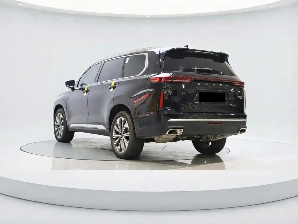 Exeed Lanyue 400 T 2 WD Stellar 7-seat