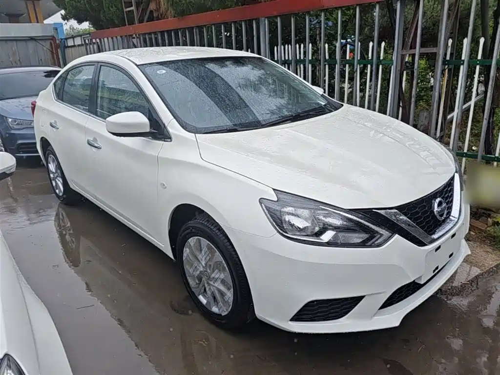 Sylphy Facelift III Classic 1.6 XE CVT Comfort