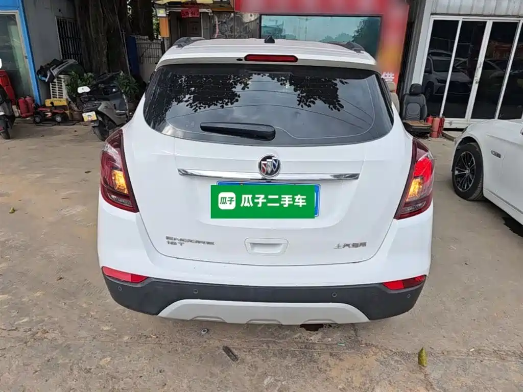 Encore 18 T Auto 2 WD Urban Elite