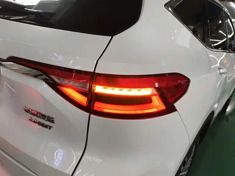 Haval F7 2.0 T 2 WD i Motion