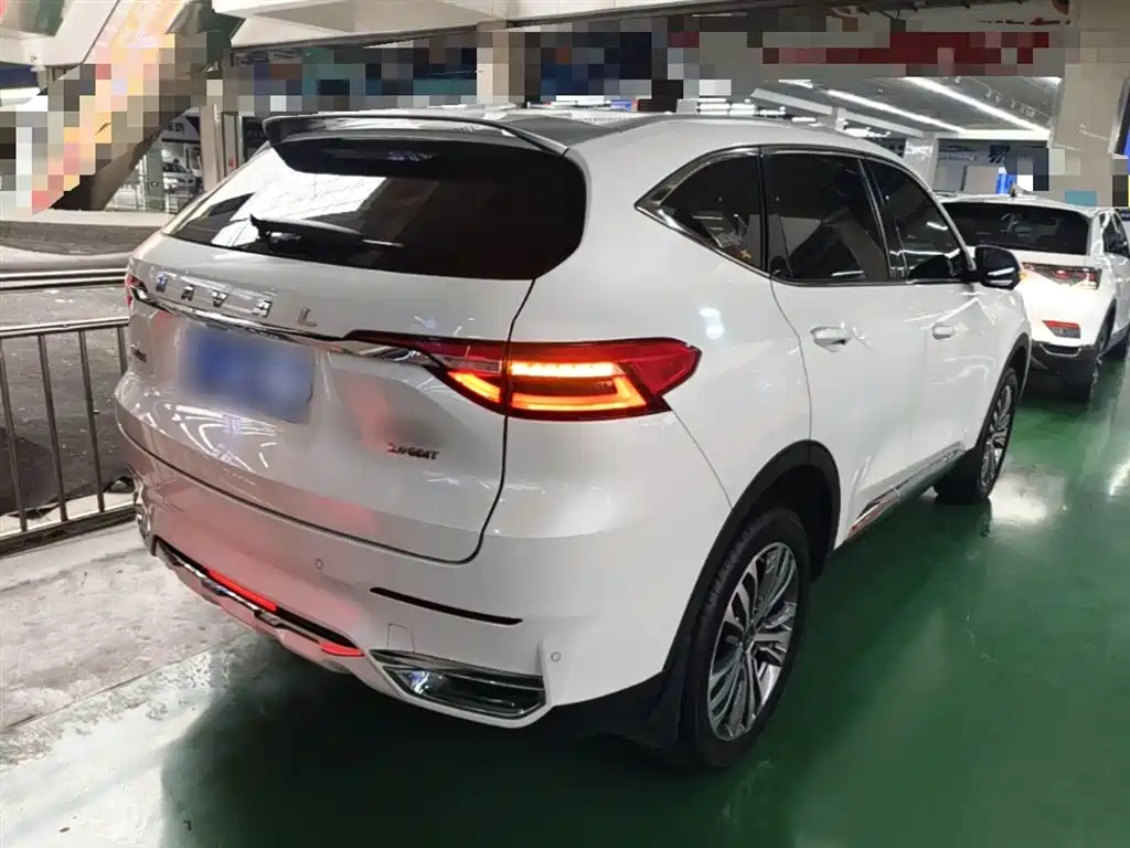 Haval F7 2.0 T 2 WD i Motion