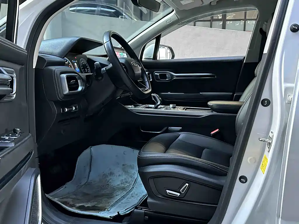 Haoyue 1.8 TD DCT Flagship 7-seat