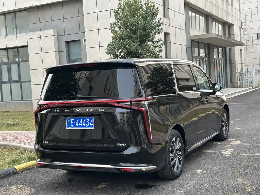 Maxus G90 2.0 T Interstellar Flagship
