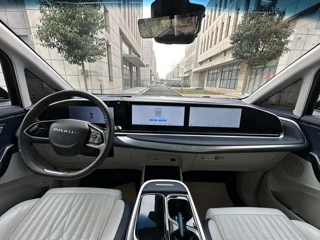 Maxus G90 2.0 T Interstellar Flagship