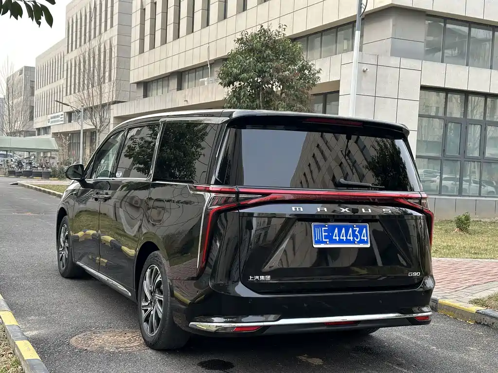 Maxus G90 2.0 T Interstellar Flagship