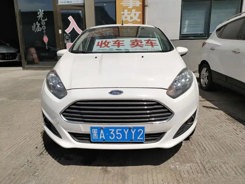 Fiesta Hatchback 1.5 L Auto Fashion