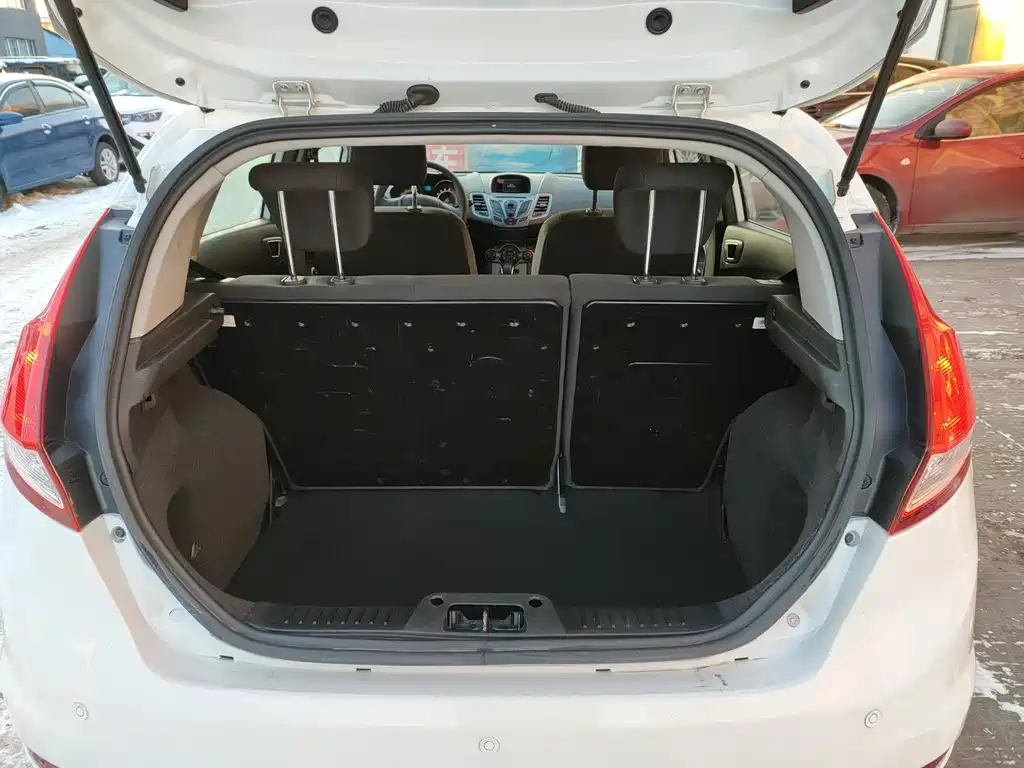 Fiesta Hatchback 1.5 L Auto Fashion