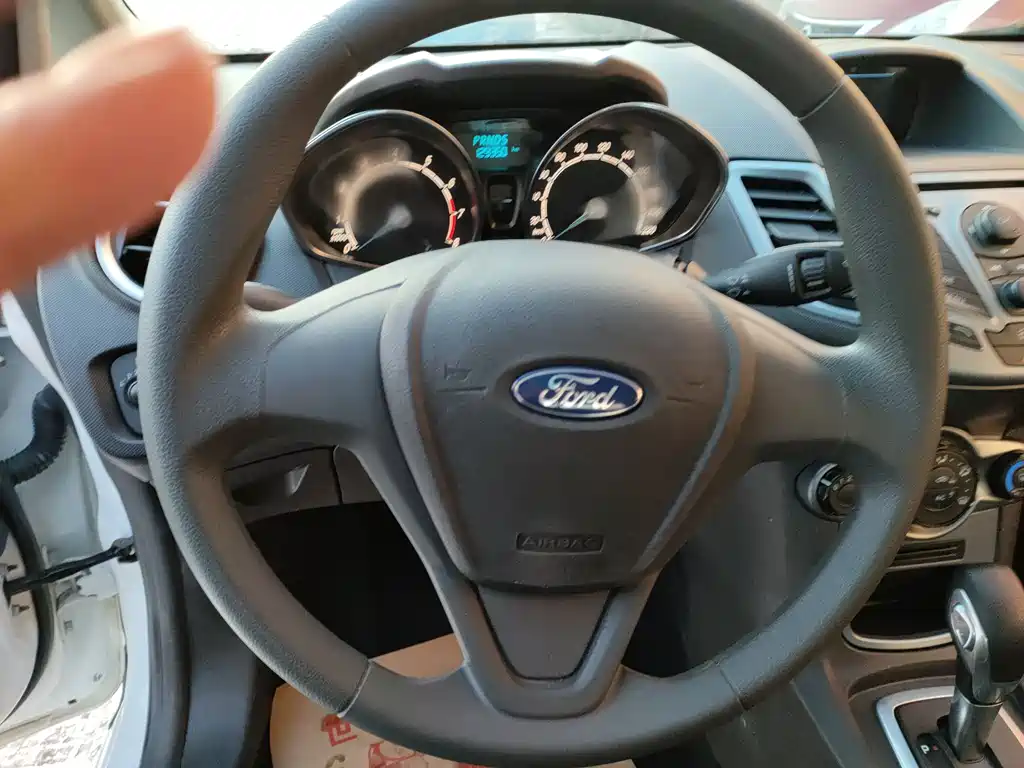Fiesta Hatchback 1.5 L Auto Fashion