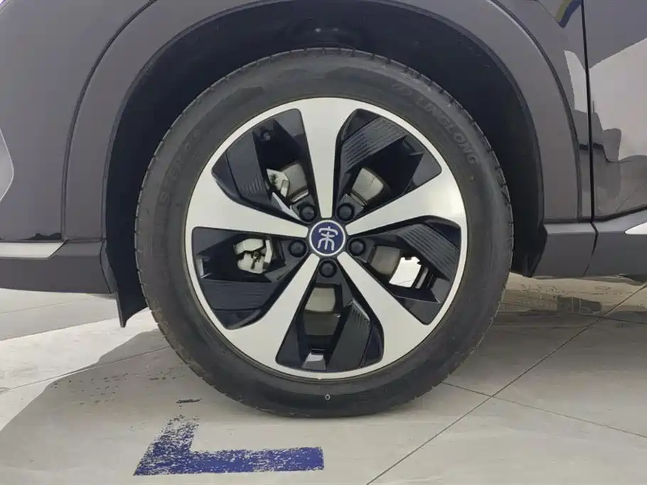 Song PLUS NEV DM-i 110 KM Flagship PLUS
