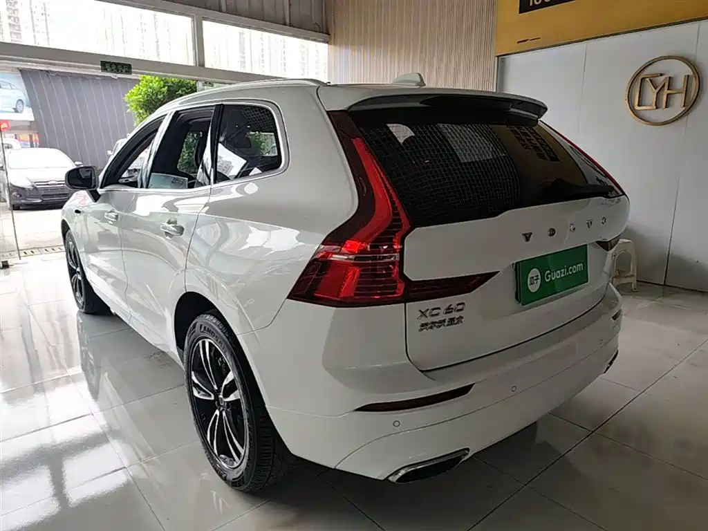 Volvo XC60 T5 4 WD Smart Vision CN-V