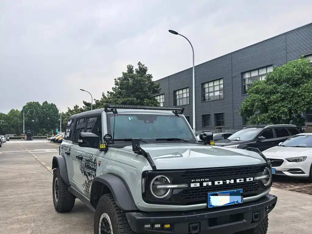 Ford Bronco 2.3 T Badlands