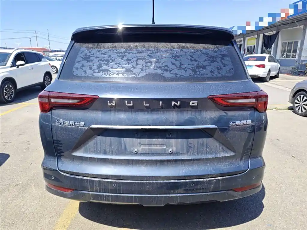 Wuling Victory 1.5 T CVT Elite
