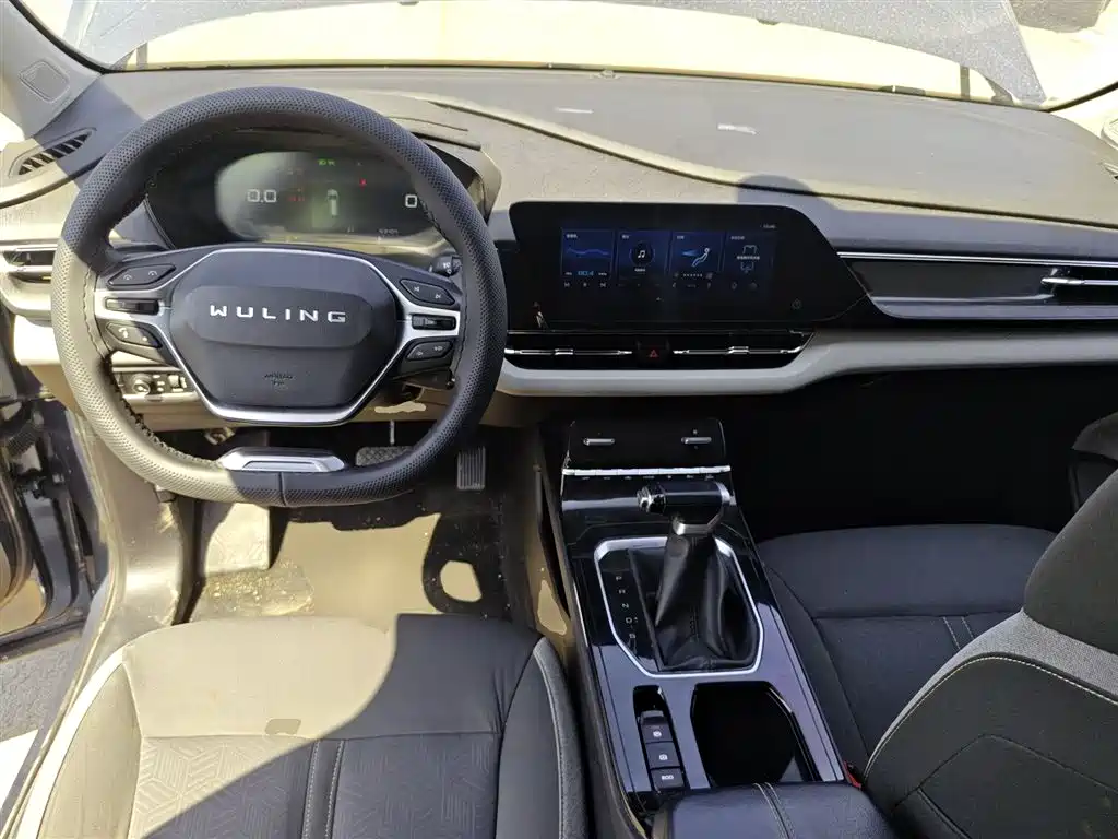 Wuling Victory 1.5 T CVT Elite