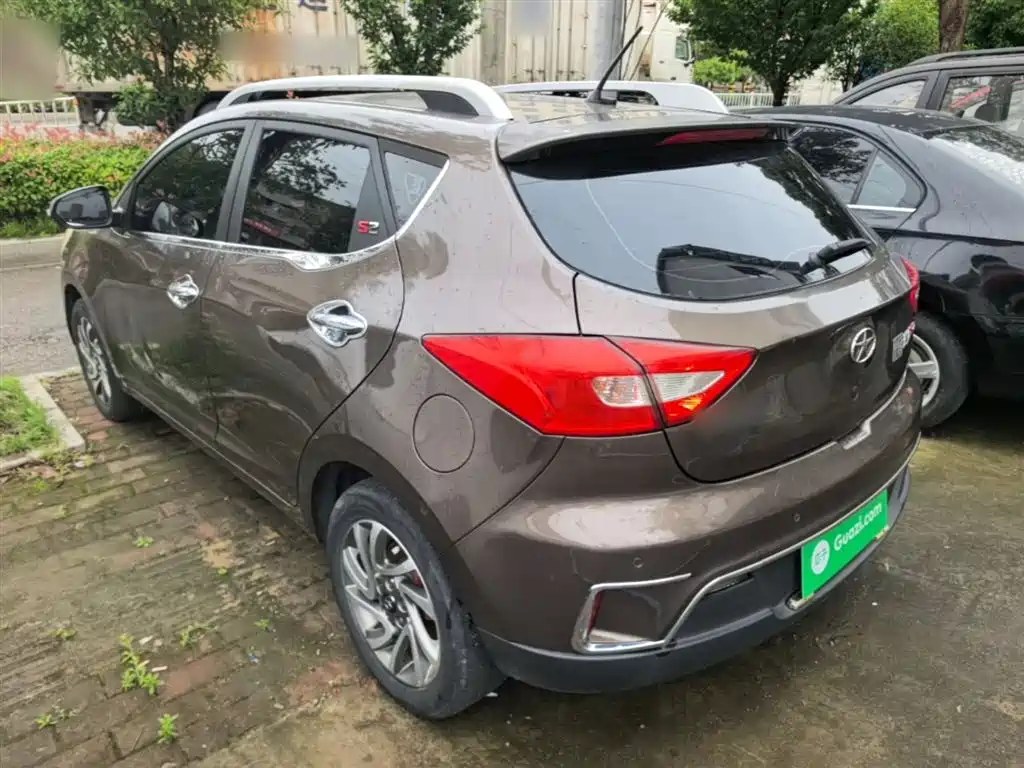 Refine S2 1.5 L CVT Luxury Smart