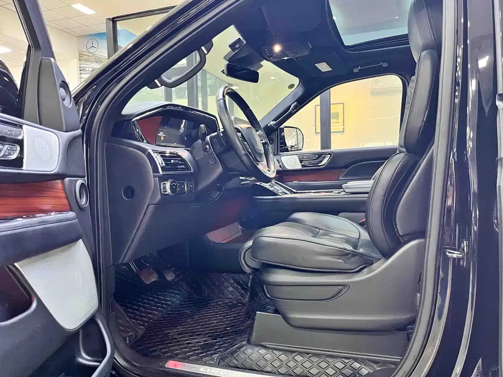 Navigator 3.5 T Honor Shine CN-V