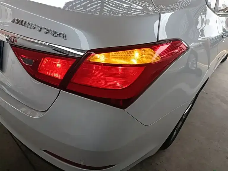 Hyundai Mistra 1.8 L Auto Intelligent GLS
