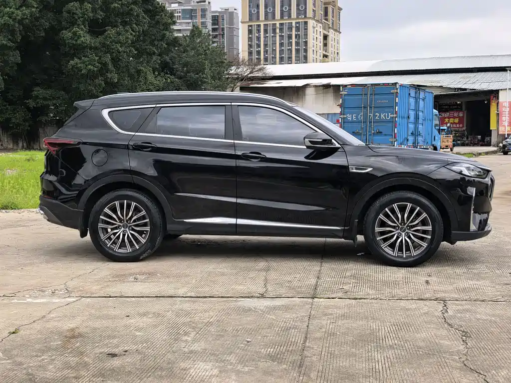 Jetour X70 PLUS 1.5 T DCT Brave PLUS 7-seat