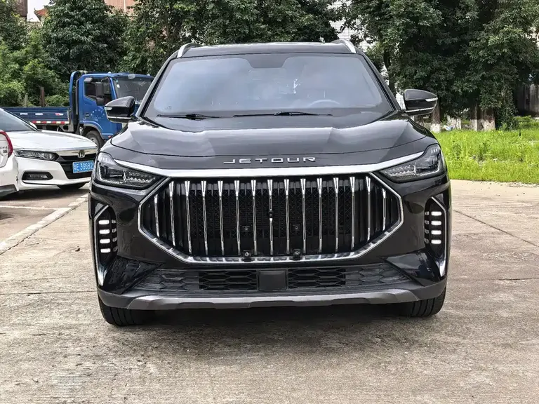 Jetour X70 PLUS 1.5 T DCT Brave PLUS 7-seat