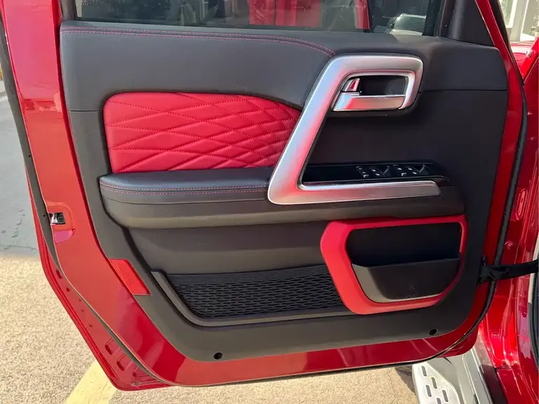 BAIC BJ40 PLUS 2.3 T Auto 4 WD Premium CN-V