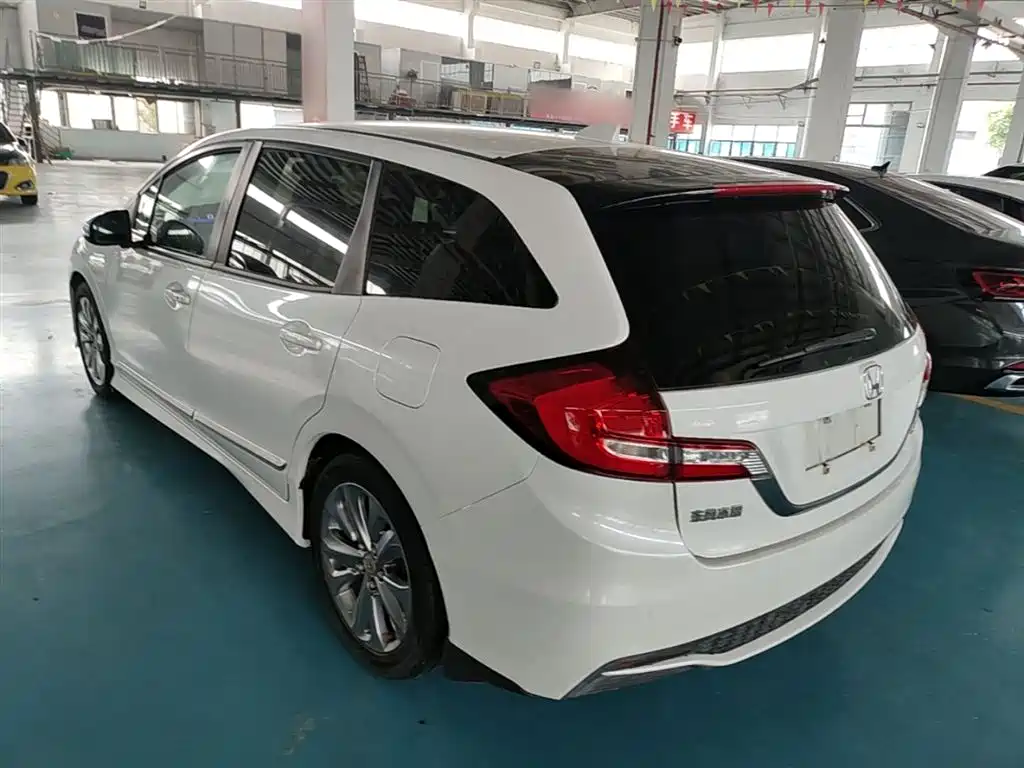 Jade 1.8 L Auto Comfort 5-seat