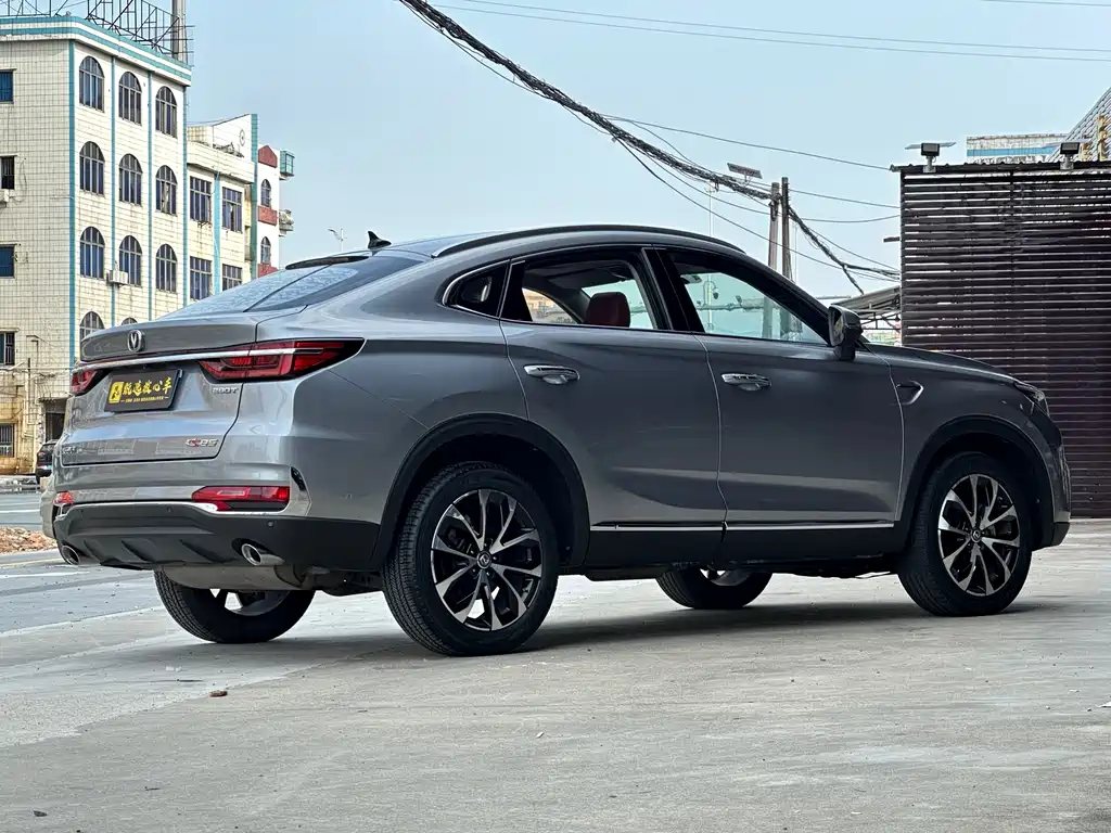 Changan CS85 Coupe 1.5 T DCT Motion CN-VI