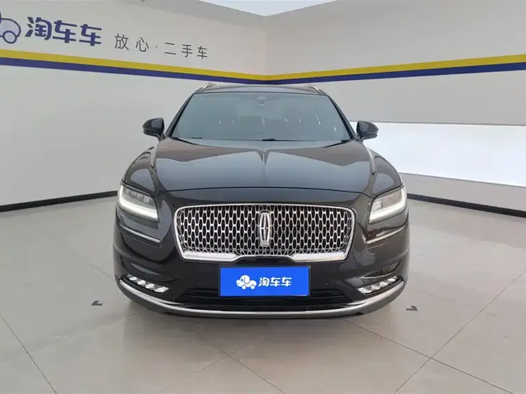Lincoln Nautilus 2.0 T 4 WD Graceful