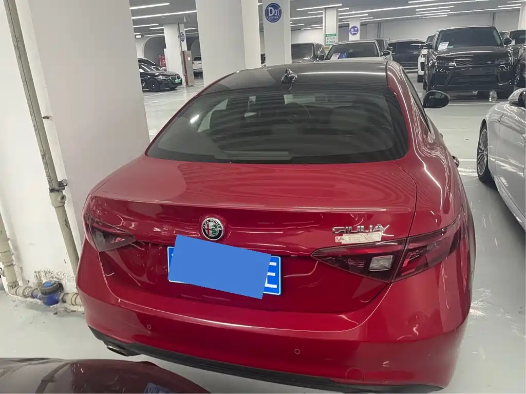 Giulia 2.0 T 280 HP Luxury